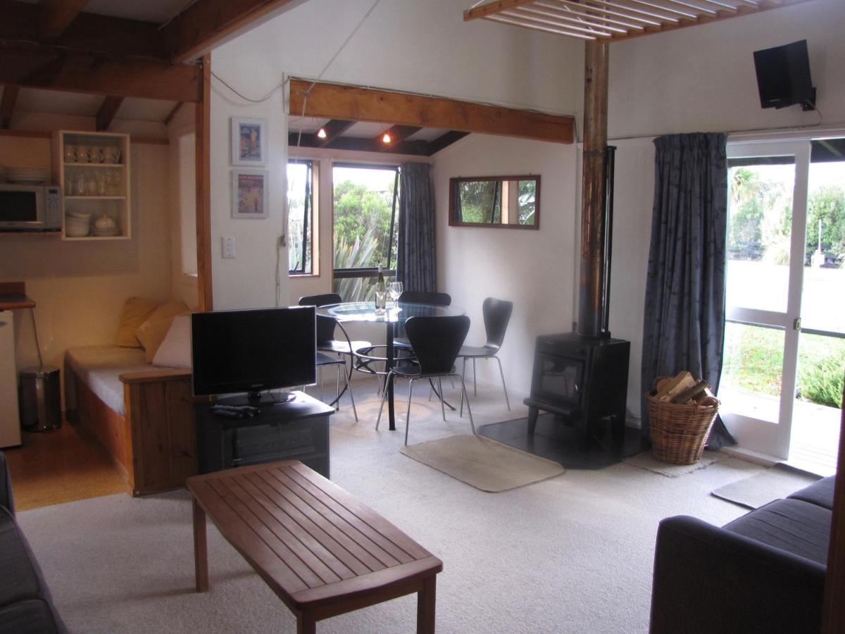 Miro Magic - Ohakune Holiday Home Екстер'єр фото