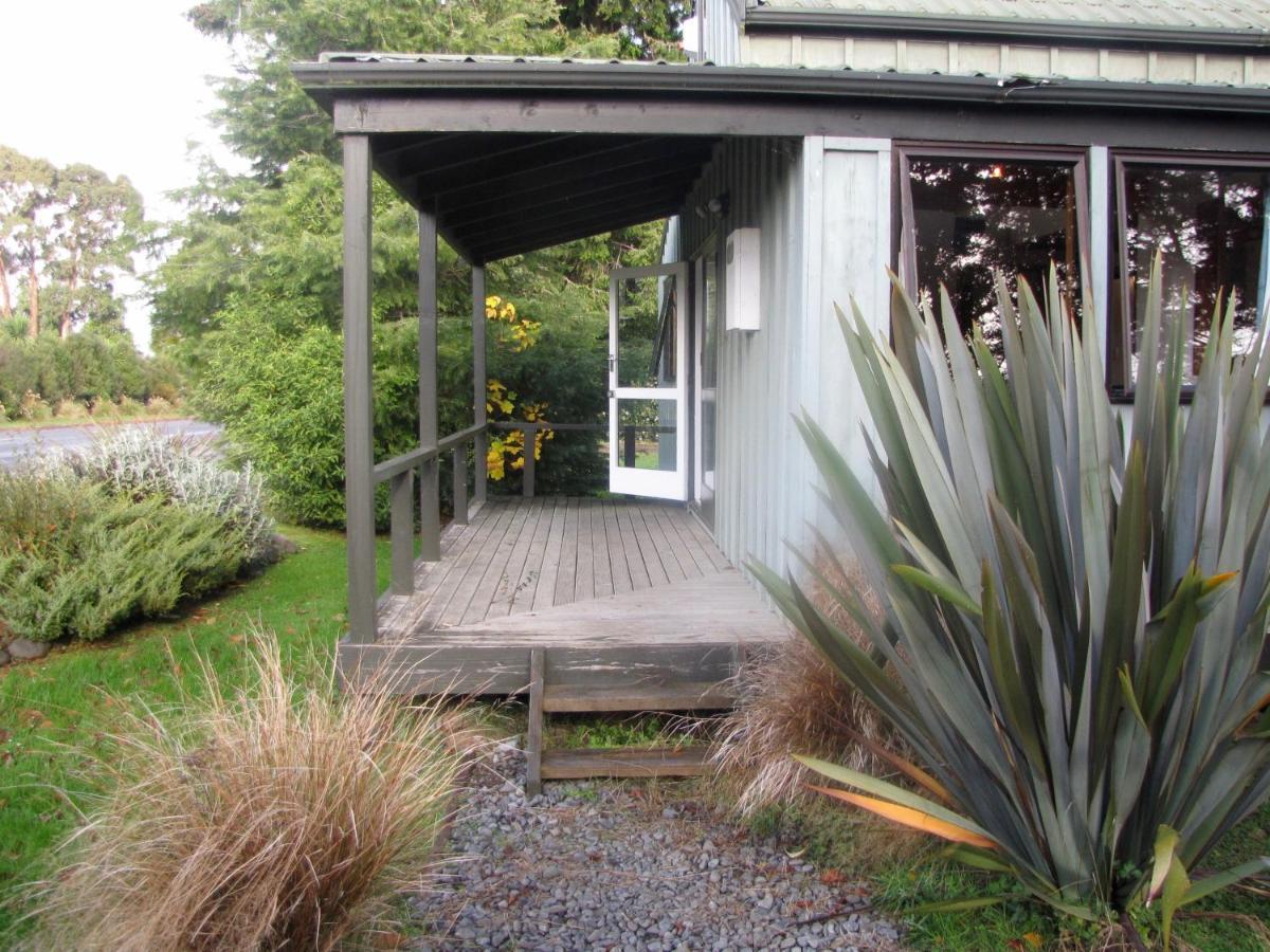 Miro Magic - Ohakune Holiday Home Екстер'єр фото